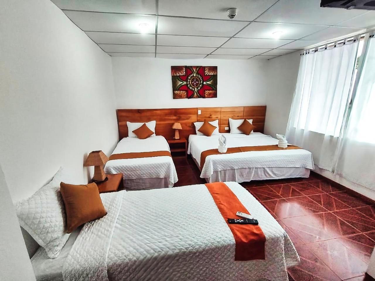 Hotel La Casa De Judy Puerto Ayora  Dış mekan fotoğraf