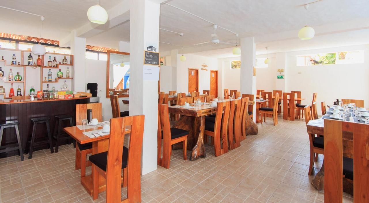 Hotel La Casa De Judy Puerto Ayora  Dış mekan fotoğraf