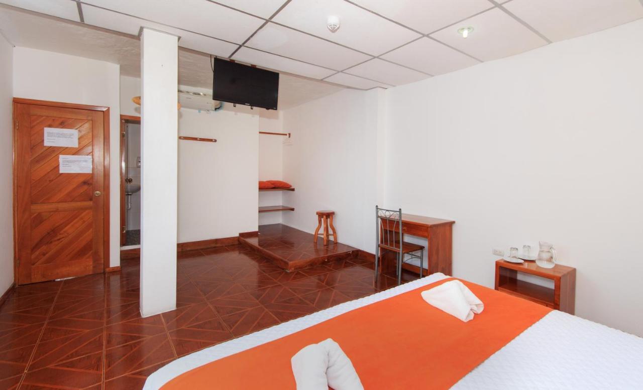 Hotel La Casa De Judy Puerto Ayora  Dış mekan fotoğraf